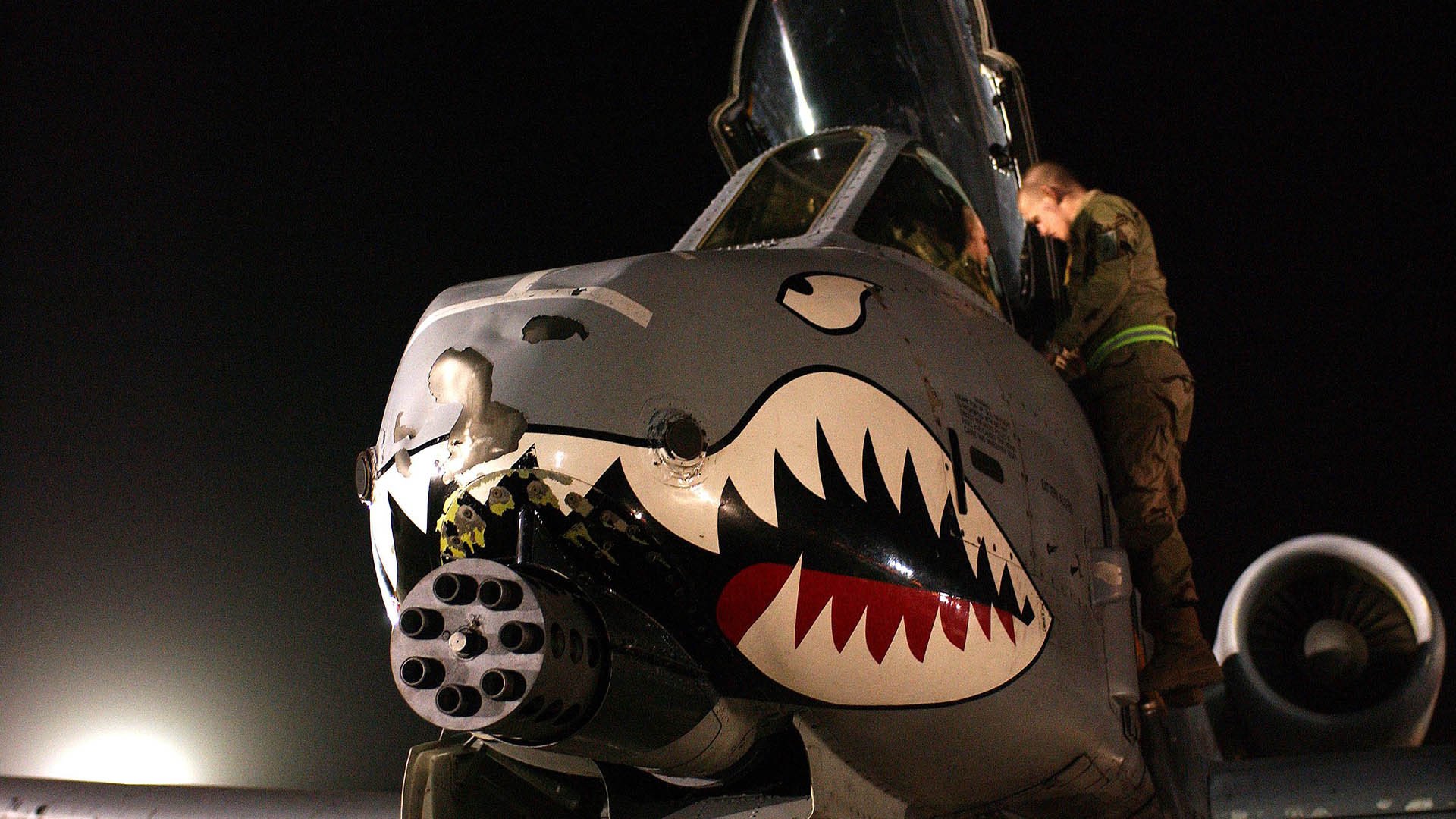 塞维利亚爆冷墨西哥全明星，基耶萨在年度慈善焦点战独揽风骚